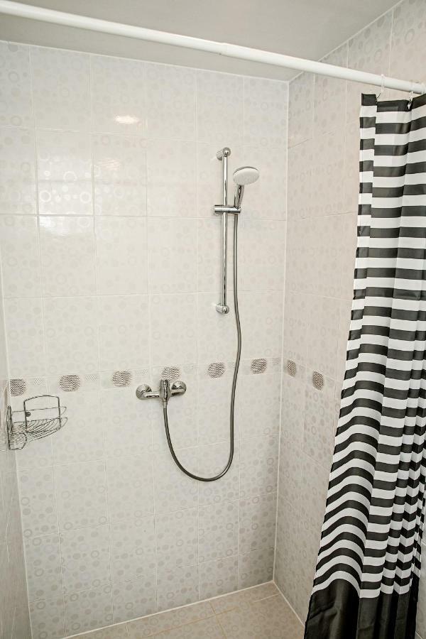 Everena Guest House Рокишкис Экстерьер фото