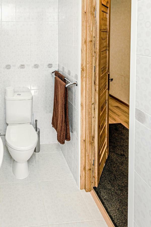 Everena Guest House Рокишкис Экстерьер фото